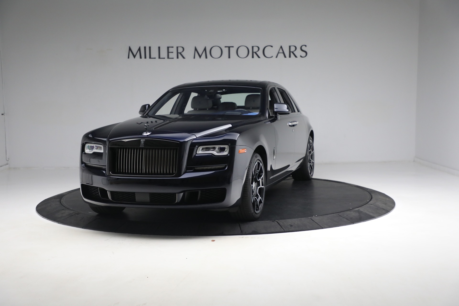 Used-2019-Rolls-Royce-Black-Badge-Ghost