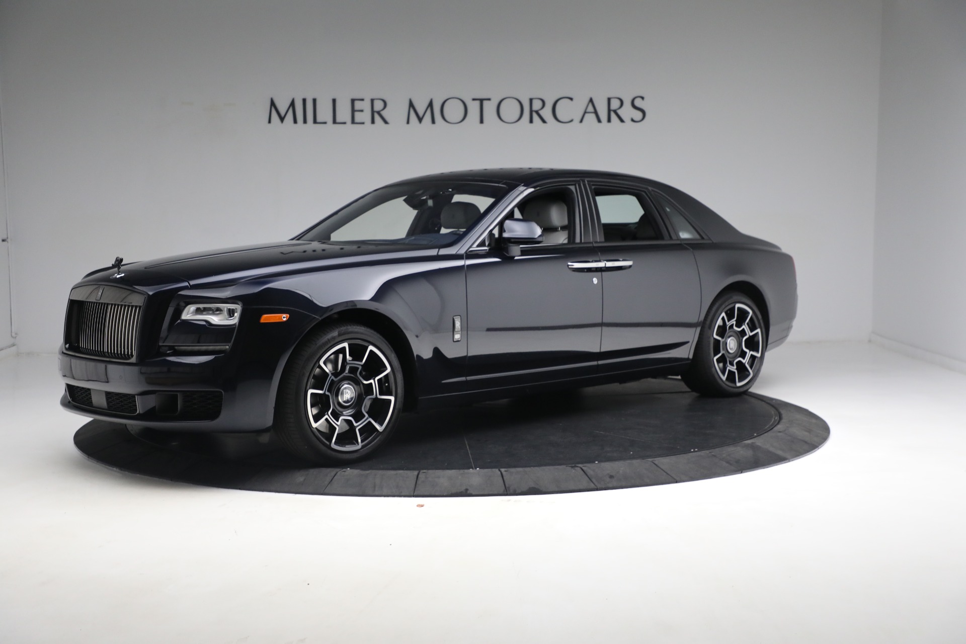 Used-2019-Rolls-Royce-Black-Badge-Ghost