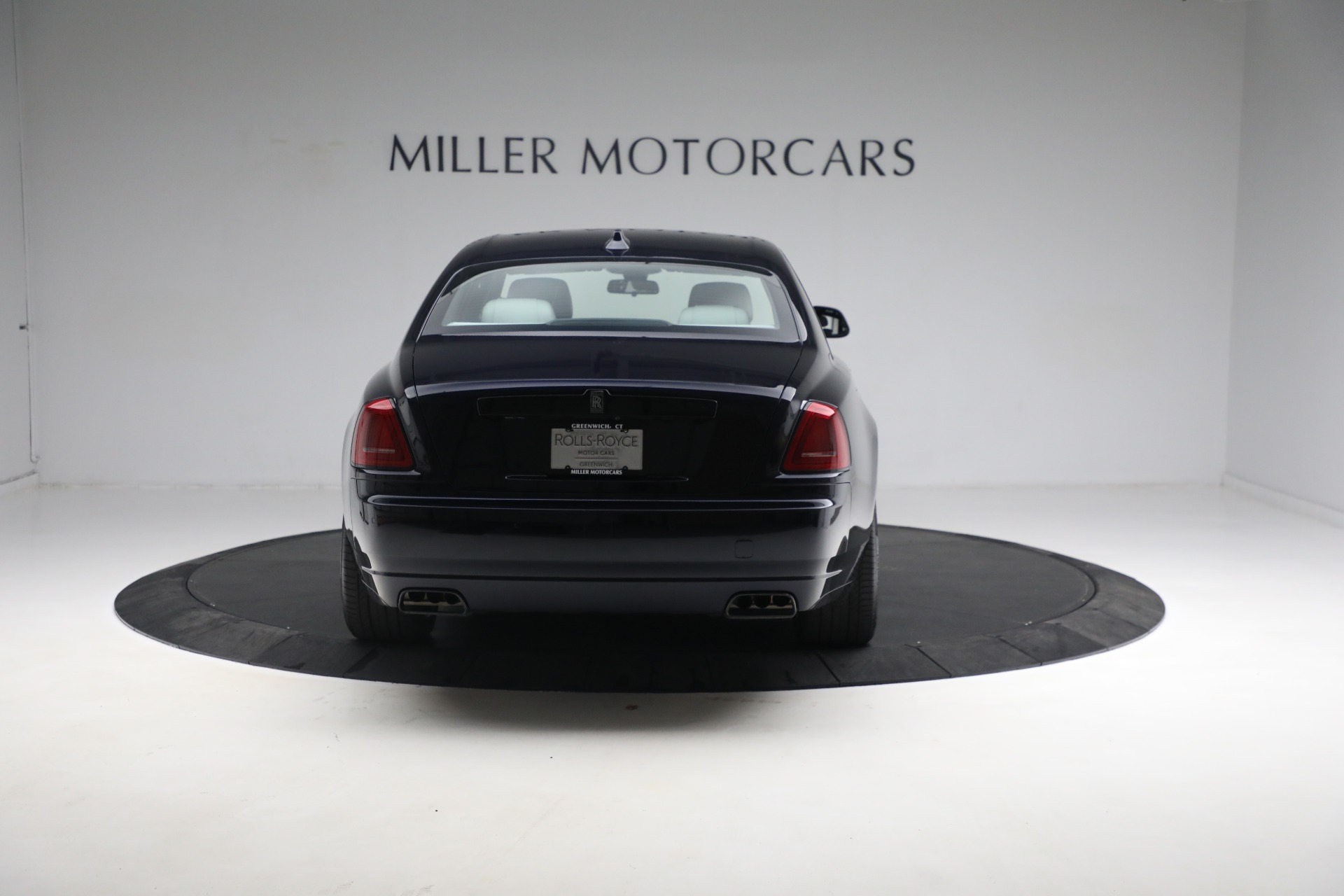 Used-2019-Rolls-Royce-Black-Badge-Ghost