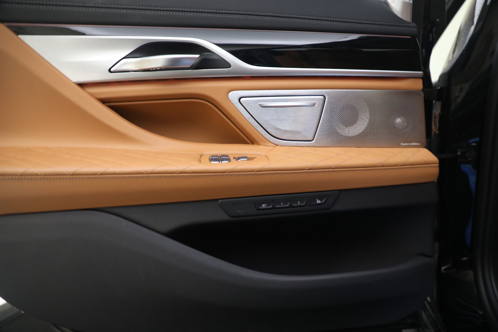 Used-2022-BMW-7-Series-ALPINA-B7-xDrive