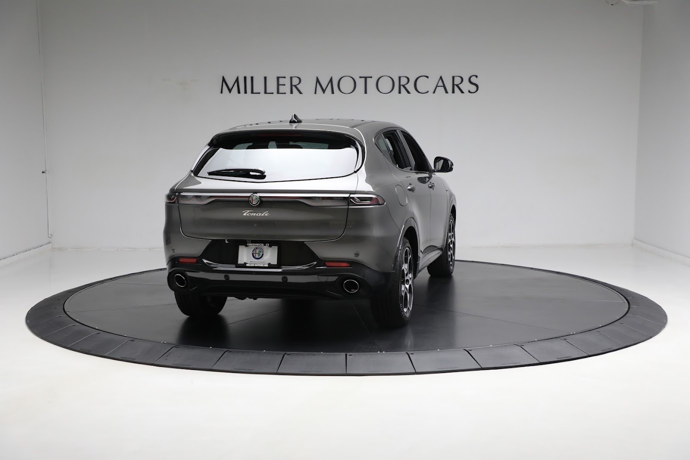 Used-2024-Alfa-Romeo-Tonale-Veloce
