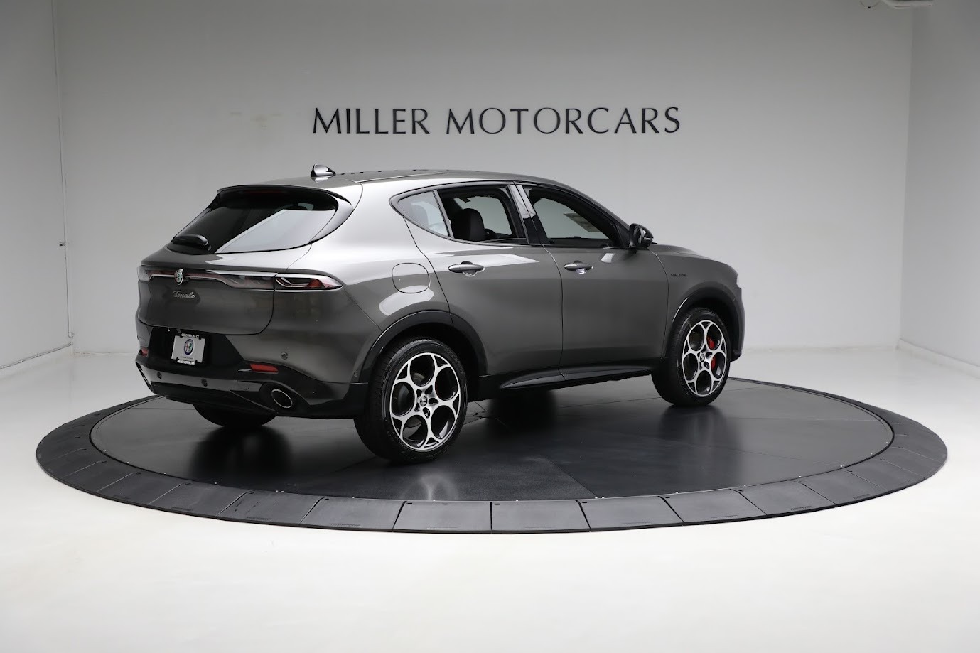 Used-2024-Alfa-Romeo-Tonale-Veloce