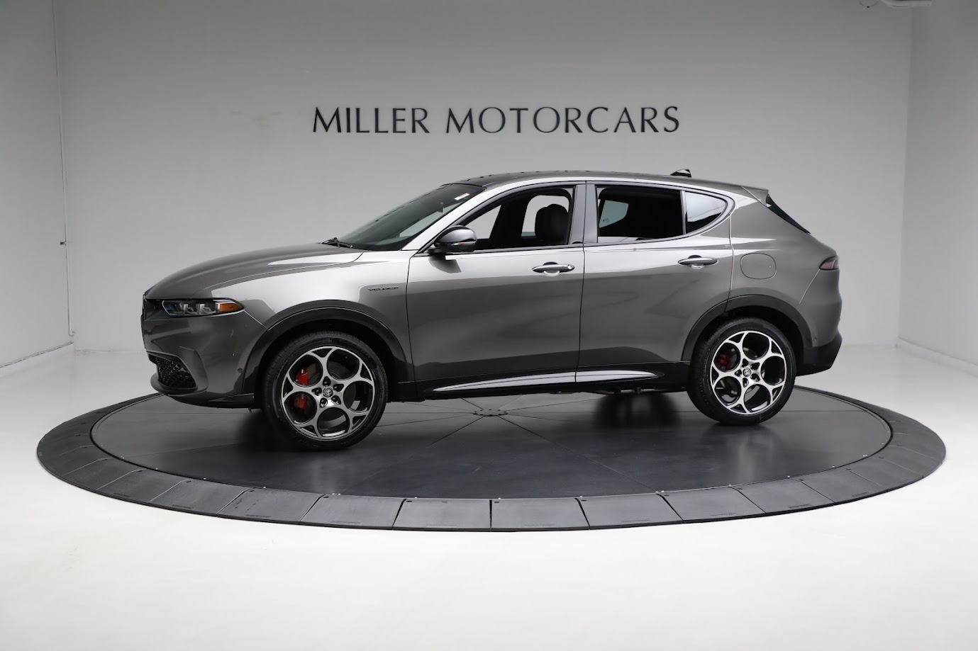 Used-2024-Alfa-Romeo-Tonale-Veloce