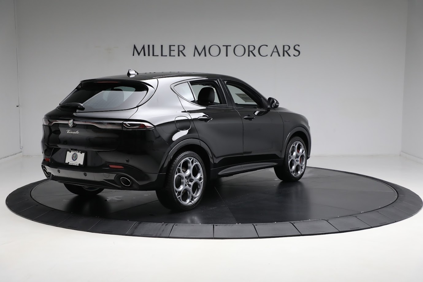 Used-2024-Alfa-Romeo-Tonale-Veloce