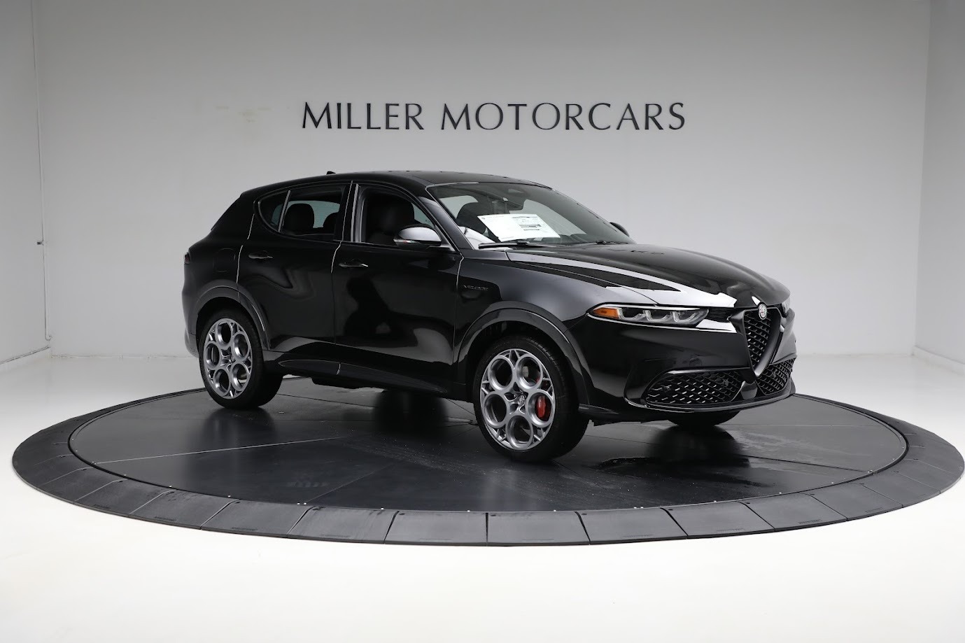 Used-2024-Alfa-Romeo-Tonale-Veloce