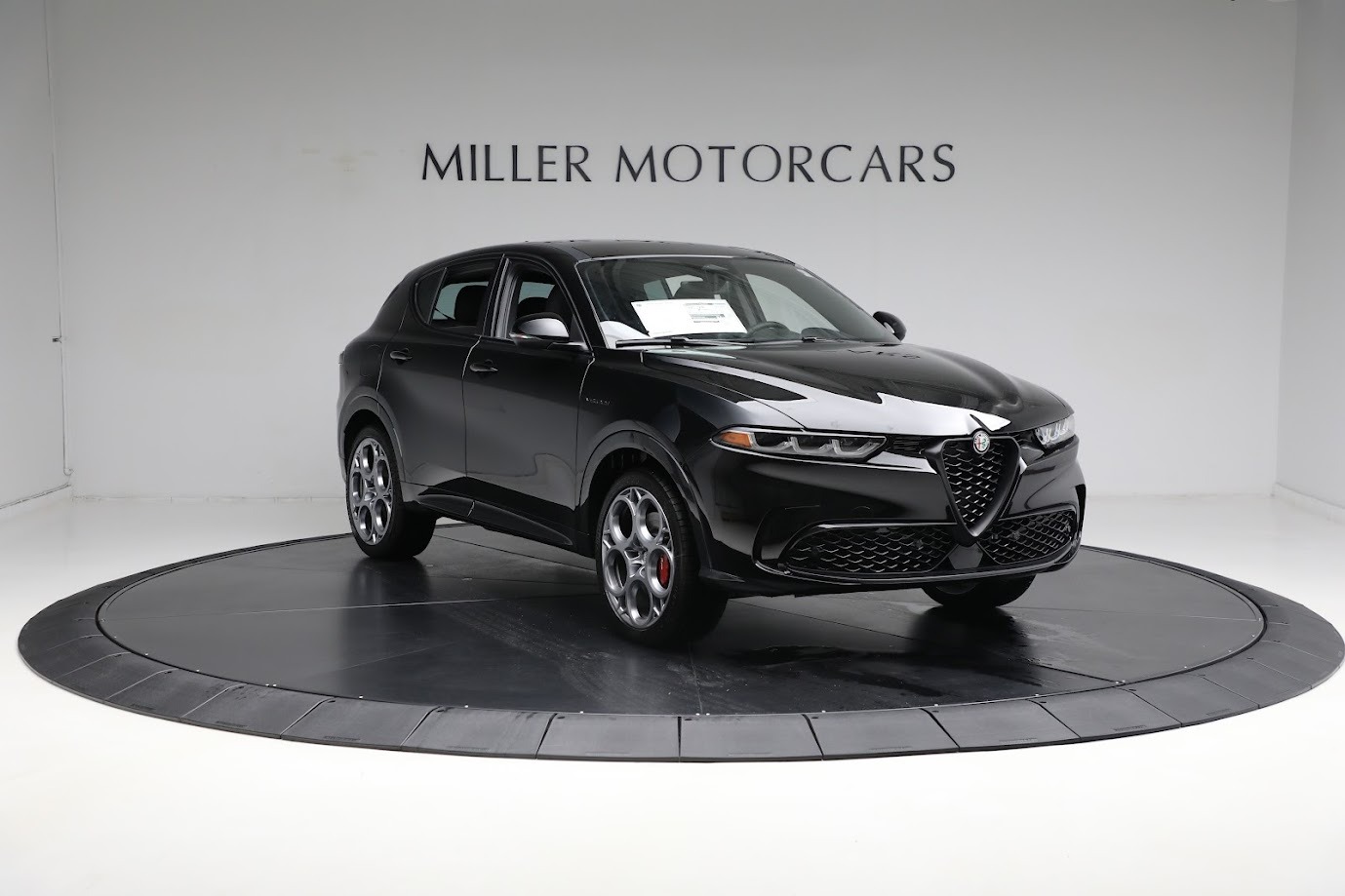 Used-2024-Alfa-Romeo-Tonale-Veloce