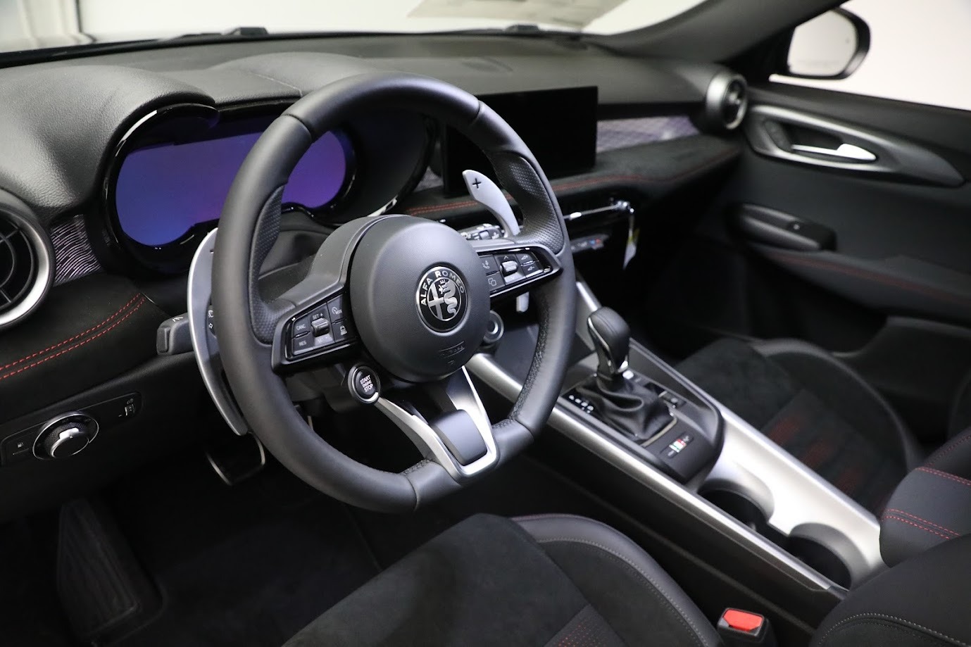 Used-2024-Alfa-Romeo-Tonale-Veloce