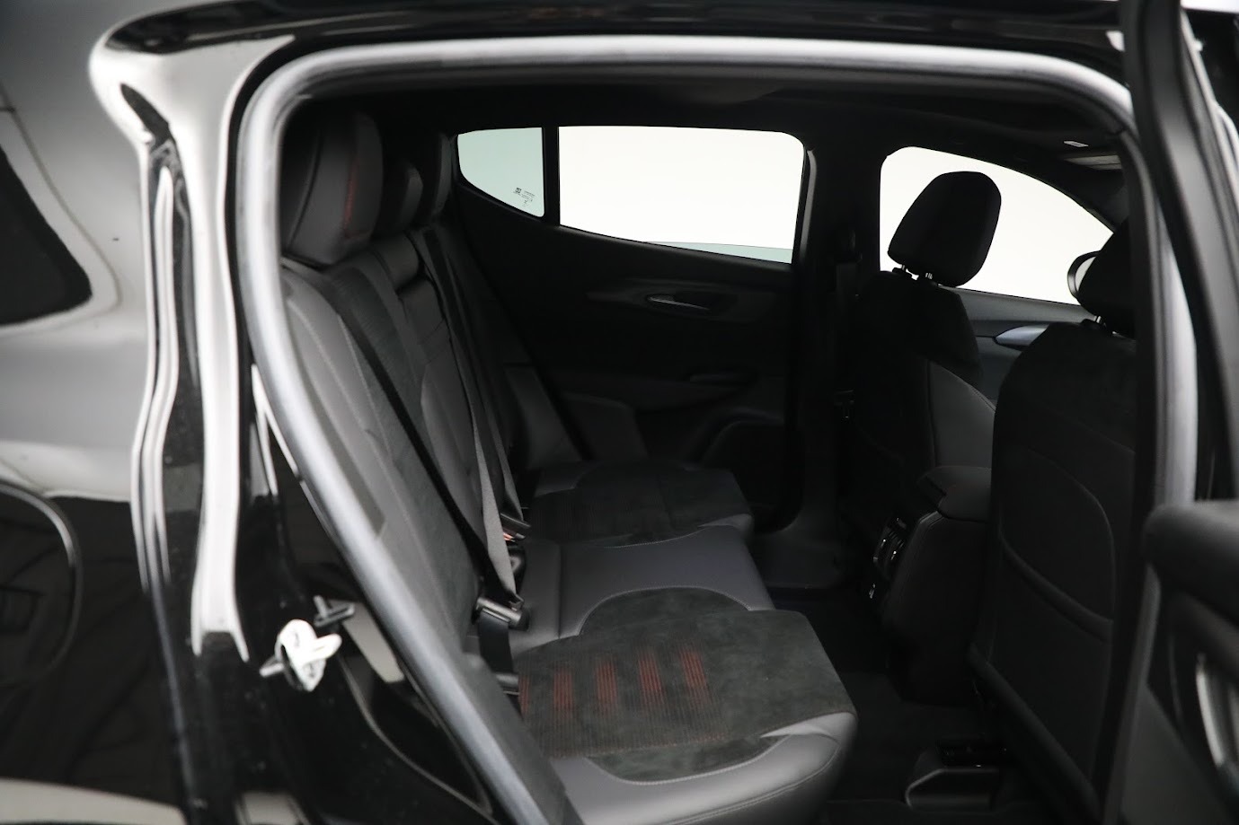 Used-2024-Alfa-Romeo-Tonale-Veloce
