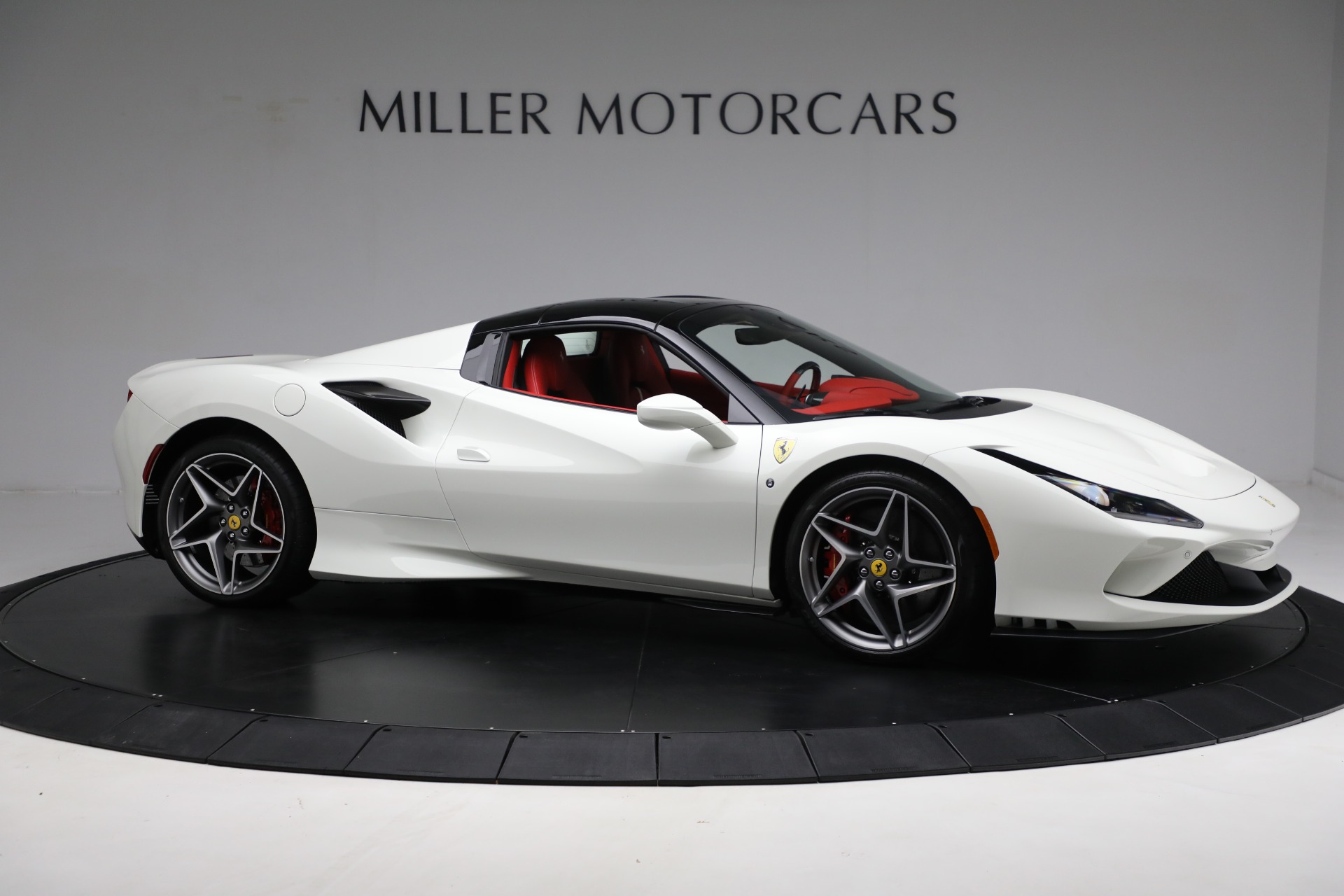 Used-2023-Ferrari-F8-Spider
