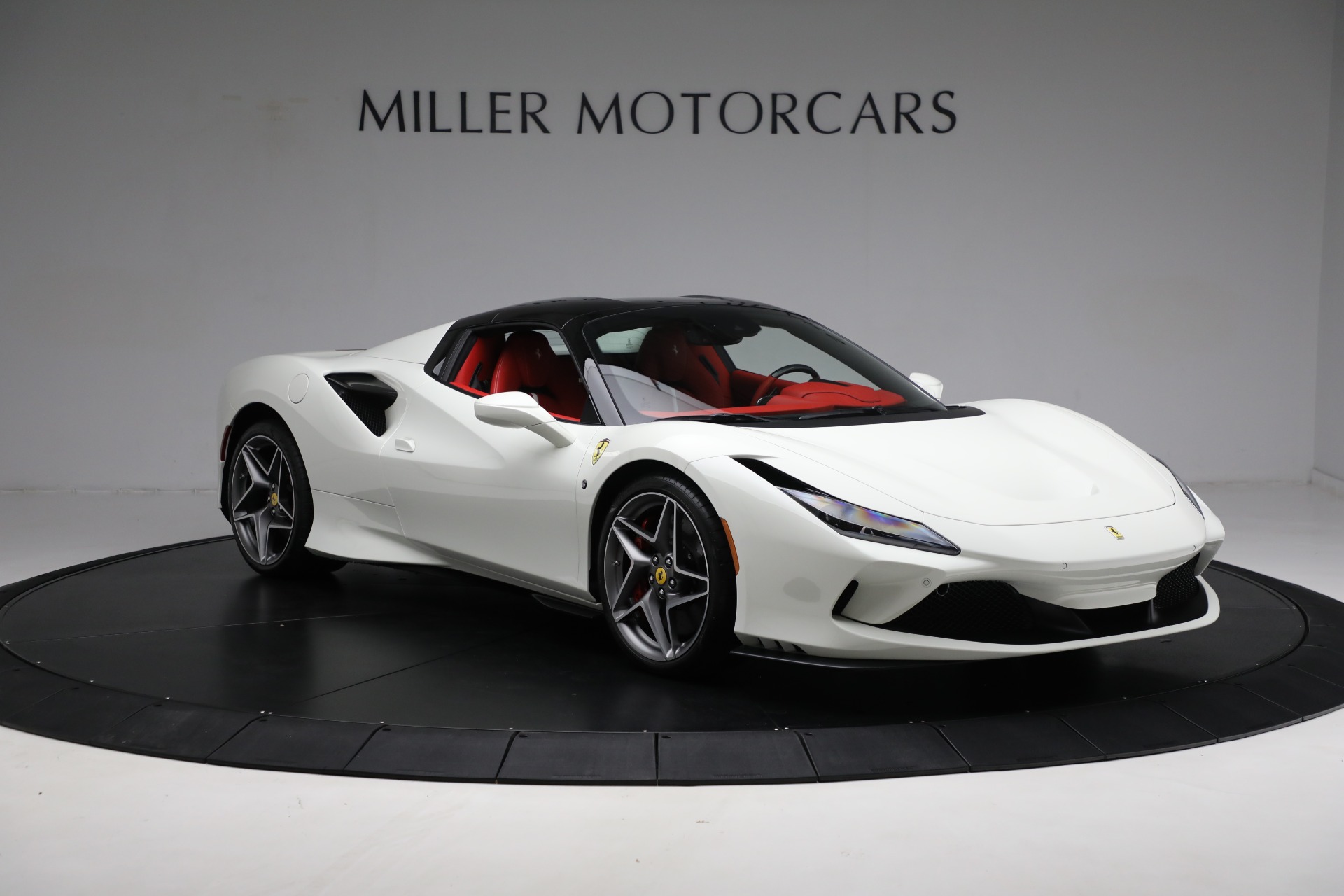 Used-2023-Ferrari-F8-Spider