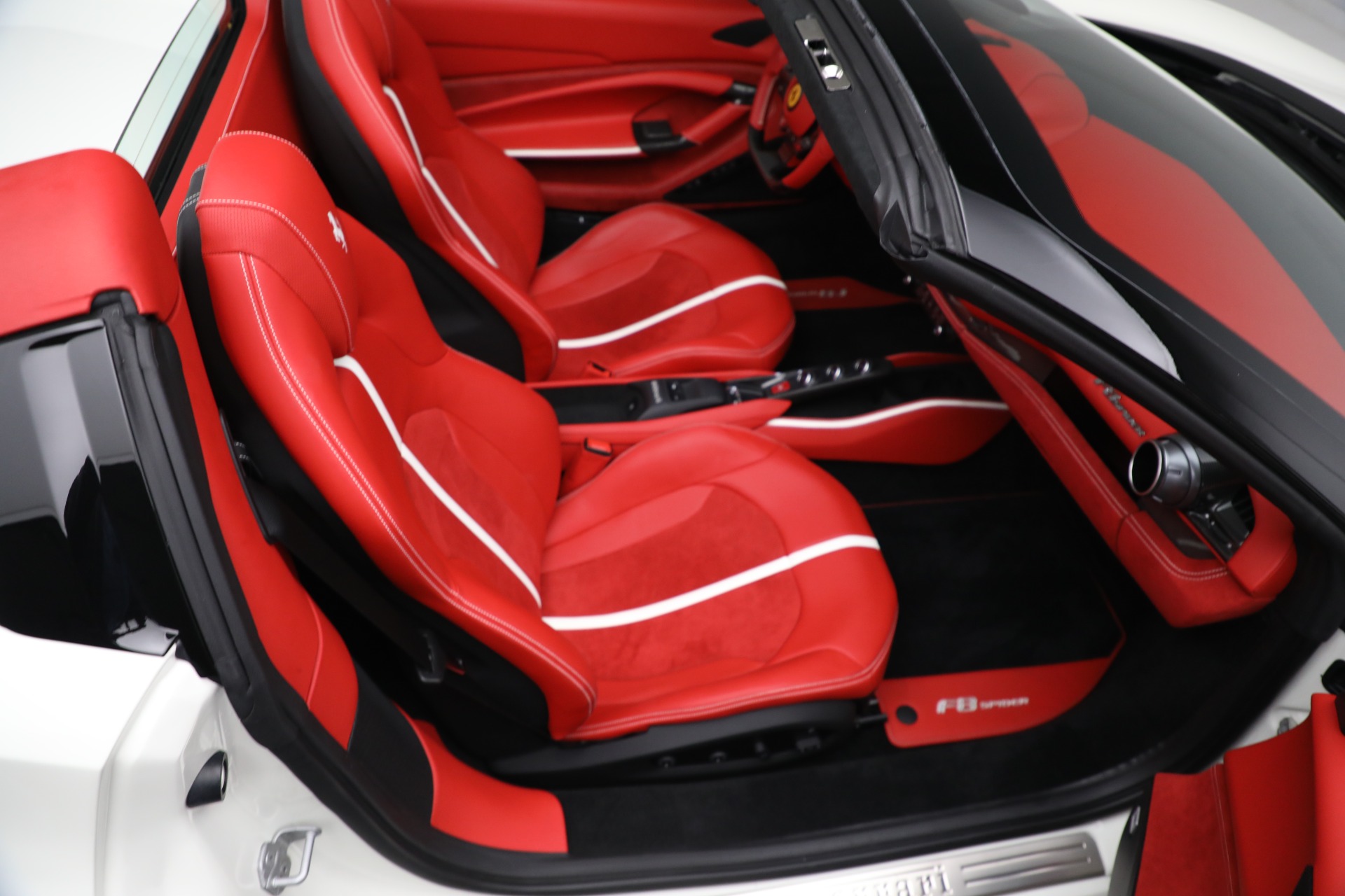 Used-2023-Ferrari-F8-Spider