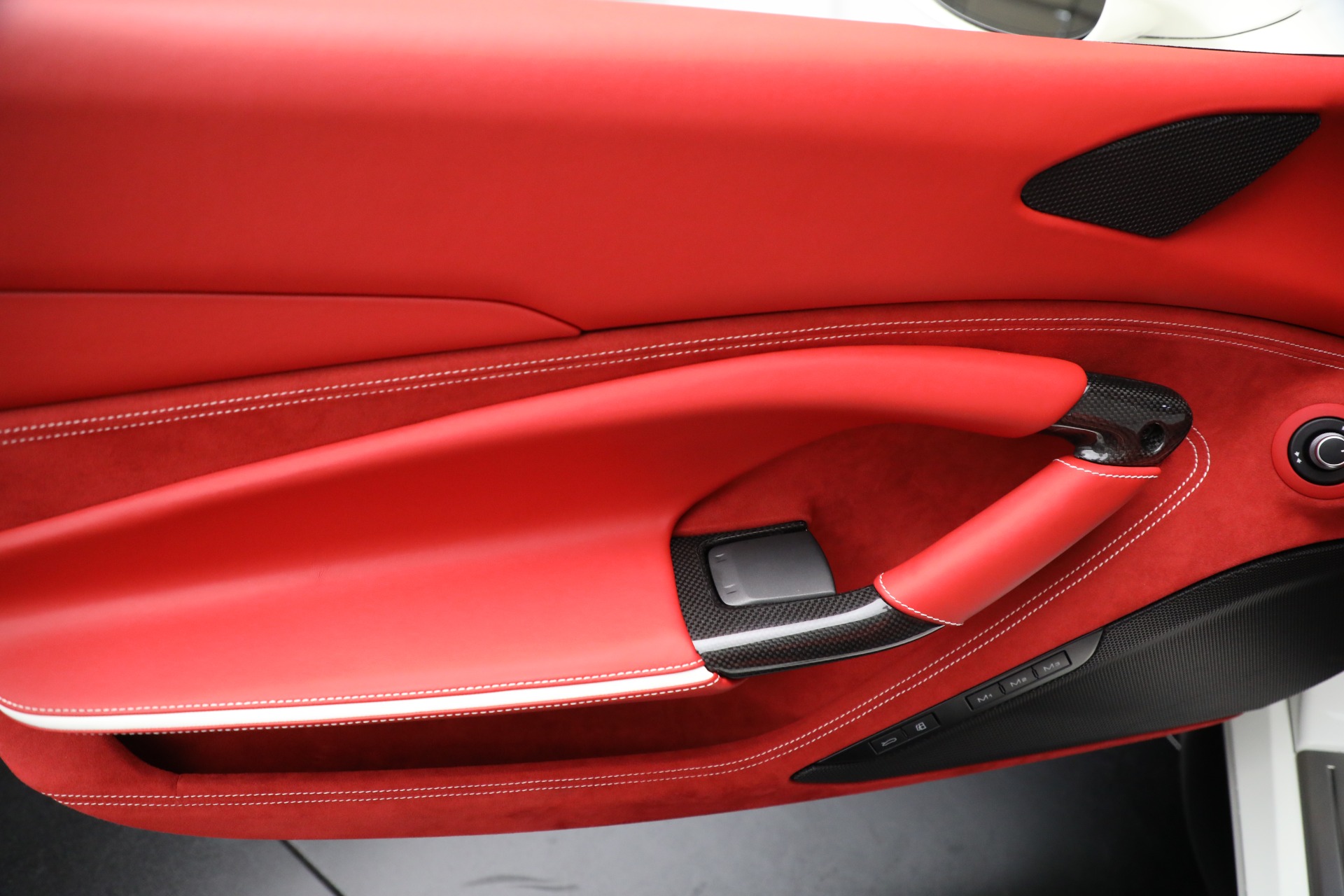 Used-2023-Ferrari-F8-Spider