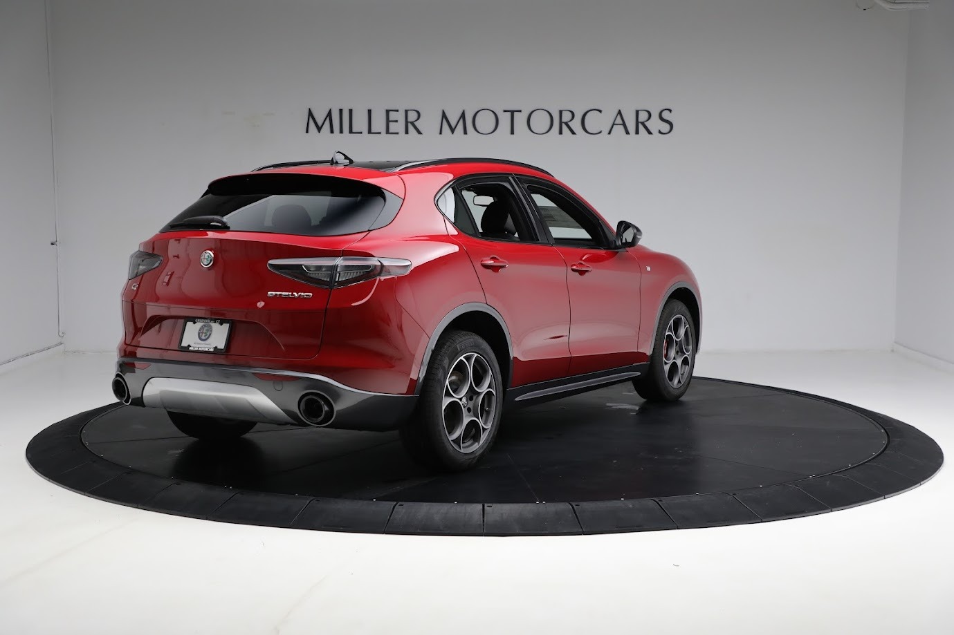 New-2024-Alfa-Romeo-Stelvio-Ti