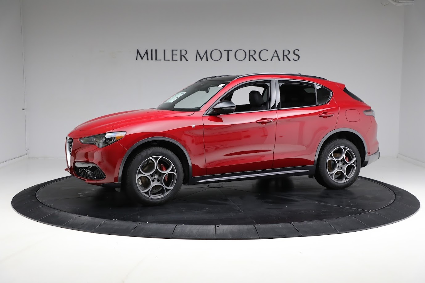 New-2024-Alfa-Romeo-Stelvio-Ti