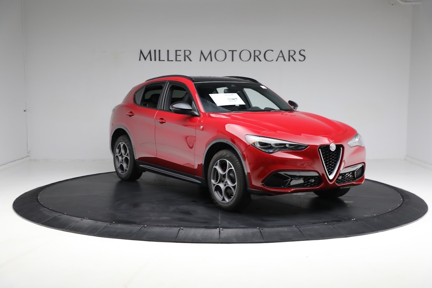 New-2024-Alfa-Romeo-Stelvio-Ti