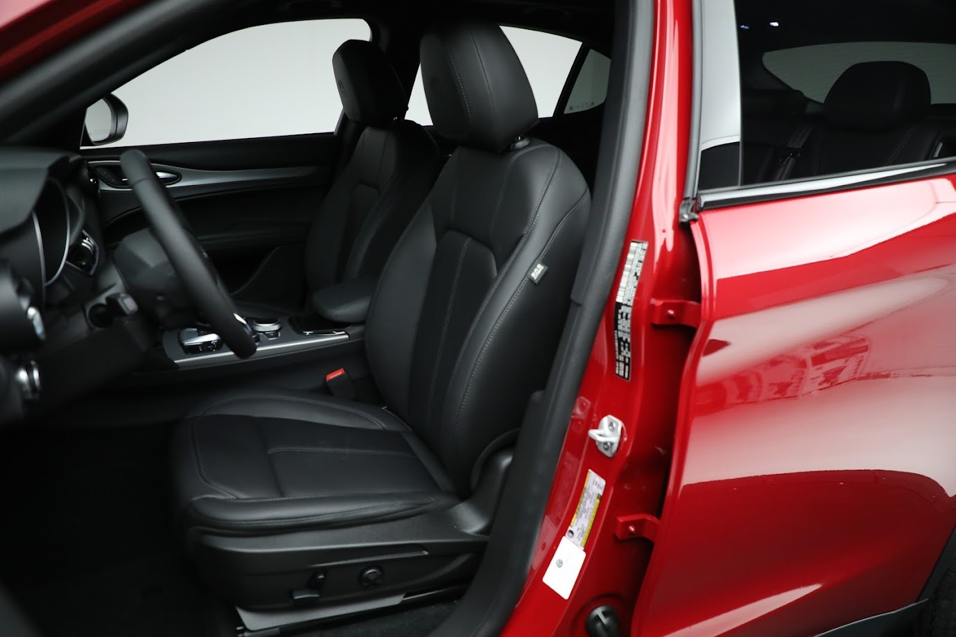 New-2024-Alfa-Romeo-Stelvio-Ti