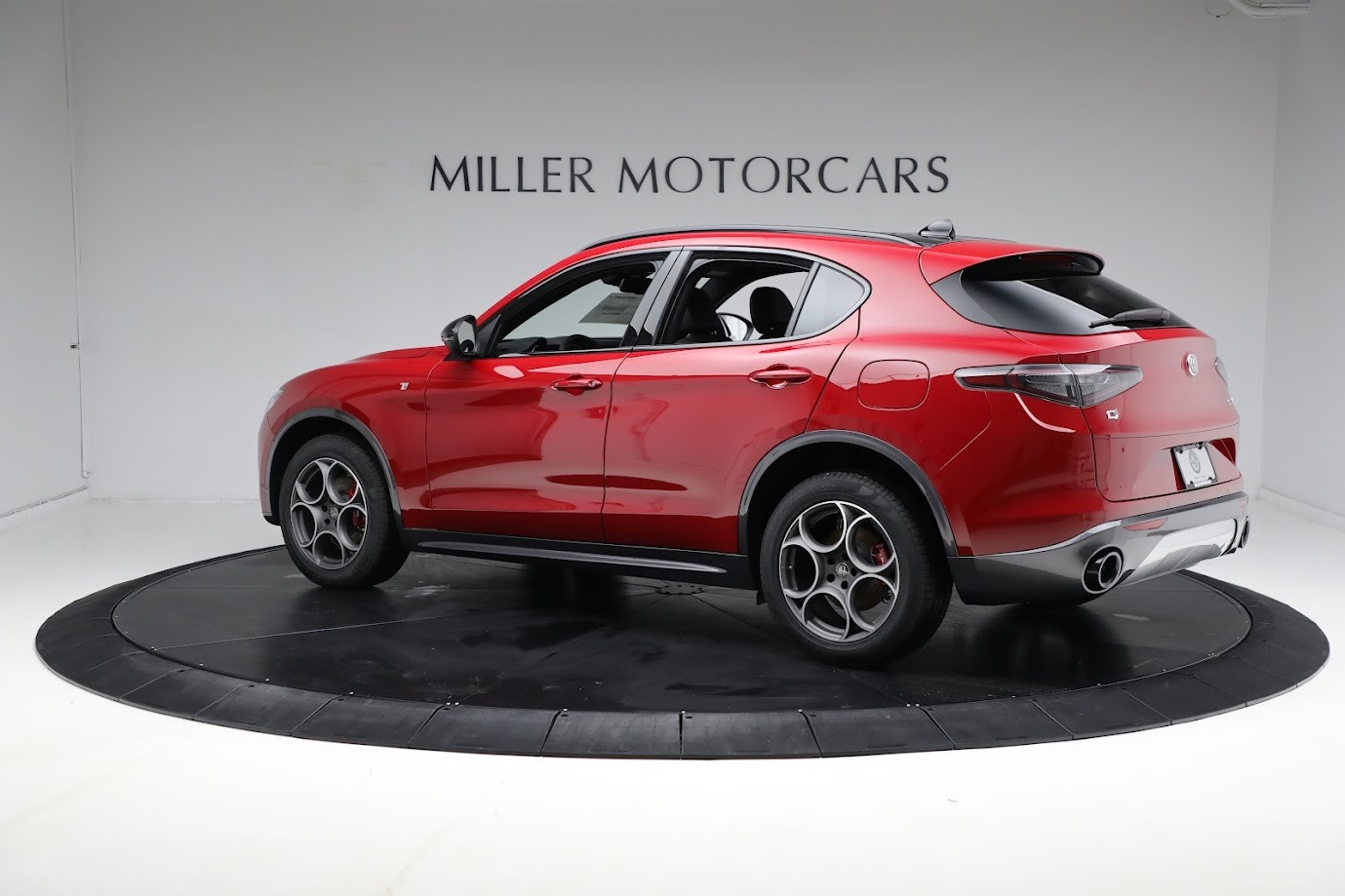 New-2024-Alfa-Romeo-Stelvio-Ti