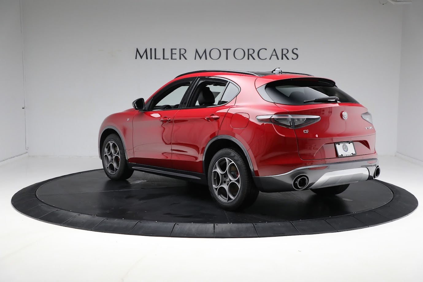 New-2024-Alfa-Romeo-Stelvio-Ti