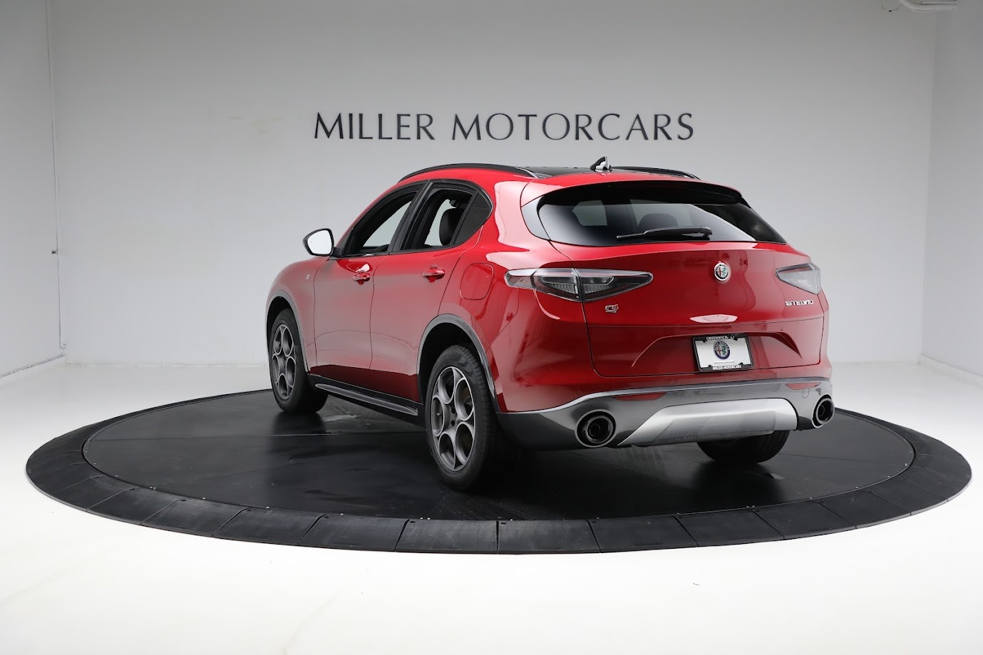 New-2024-Alfa-Romeo-Stelvio-Ti