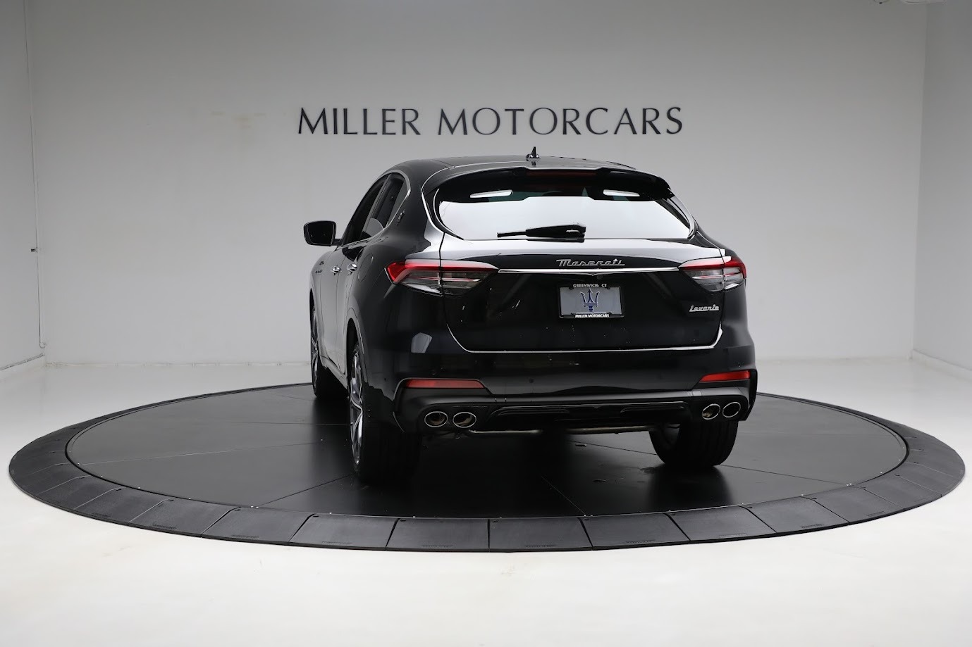 New-2023-Maserati-Levante-Modena