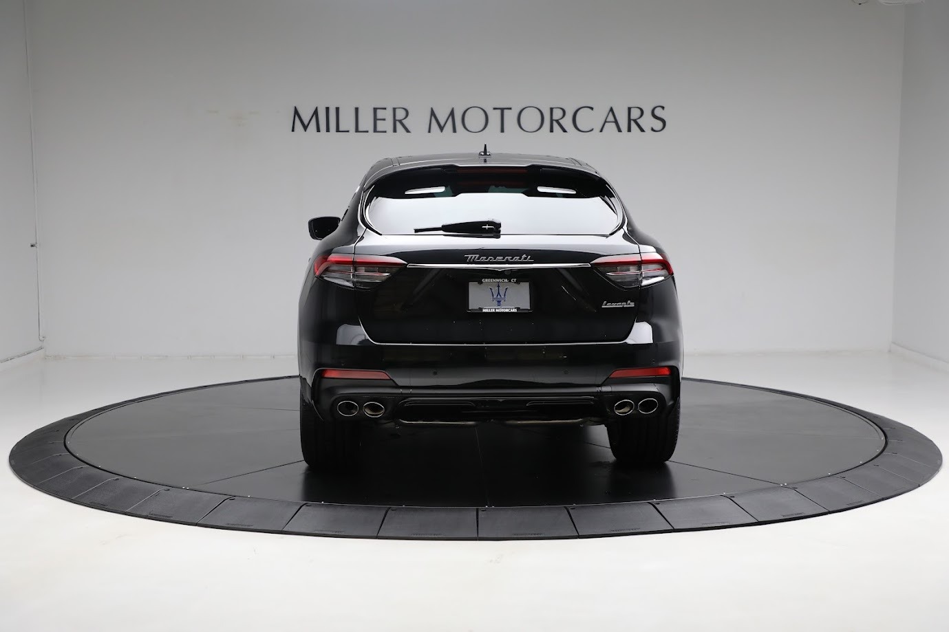 New-2023-Maserati-Levante-Modena