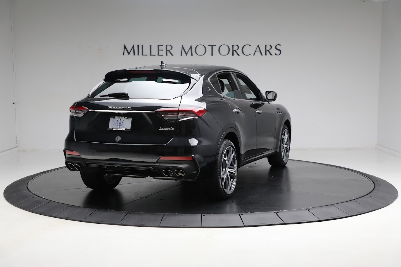 New-2023-Maserati-Levante-Modena