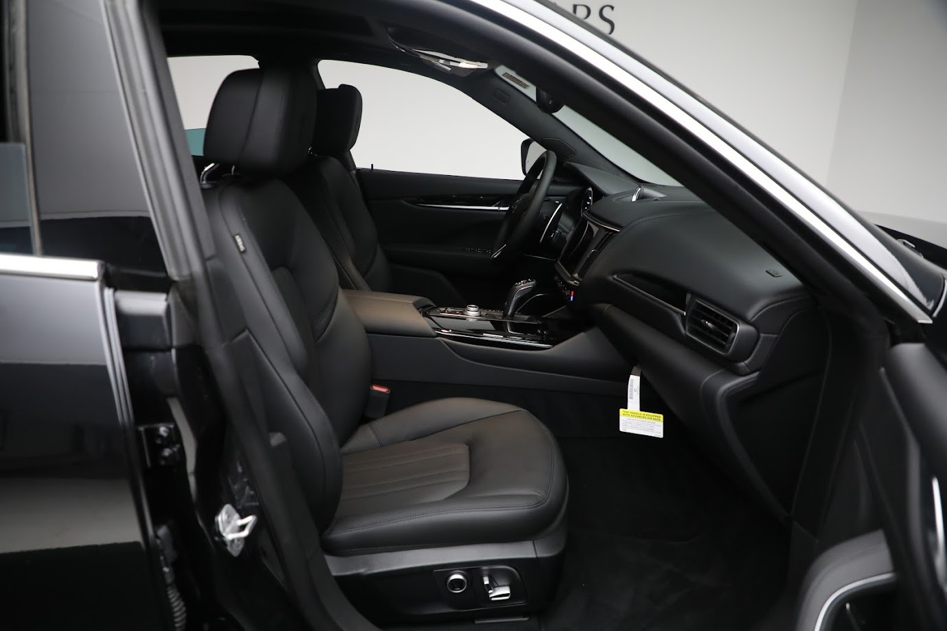 New-2023-Maserati-Levante-Modena