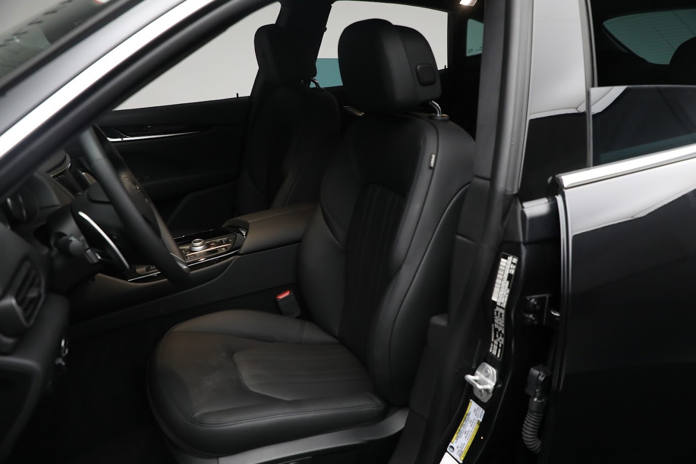 New-2023-Maserati-Levante-Modena