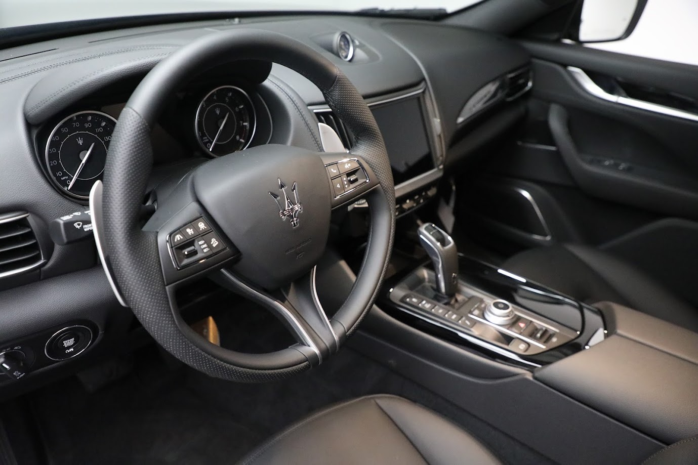 New-2023-Maserati-Levante-Modena