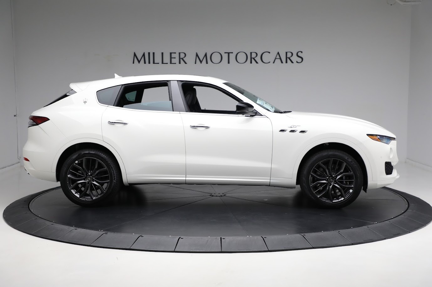 New-2024-Maserati-Levante-GT