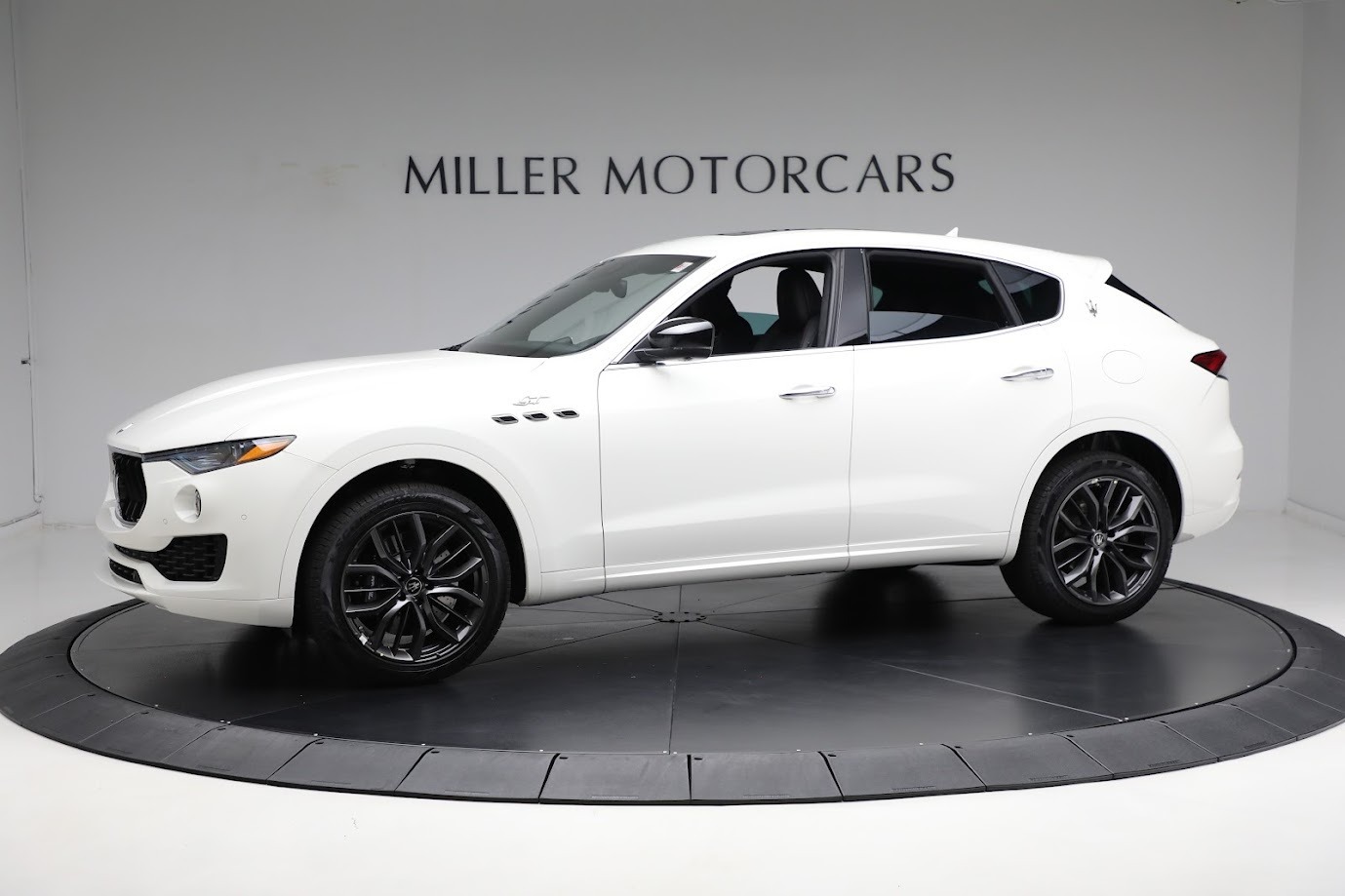 New-2024-Maserati-Levante-GT