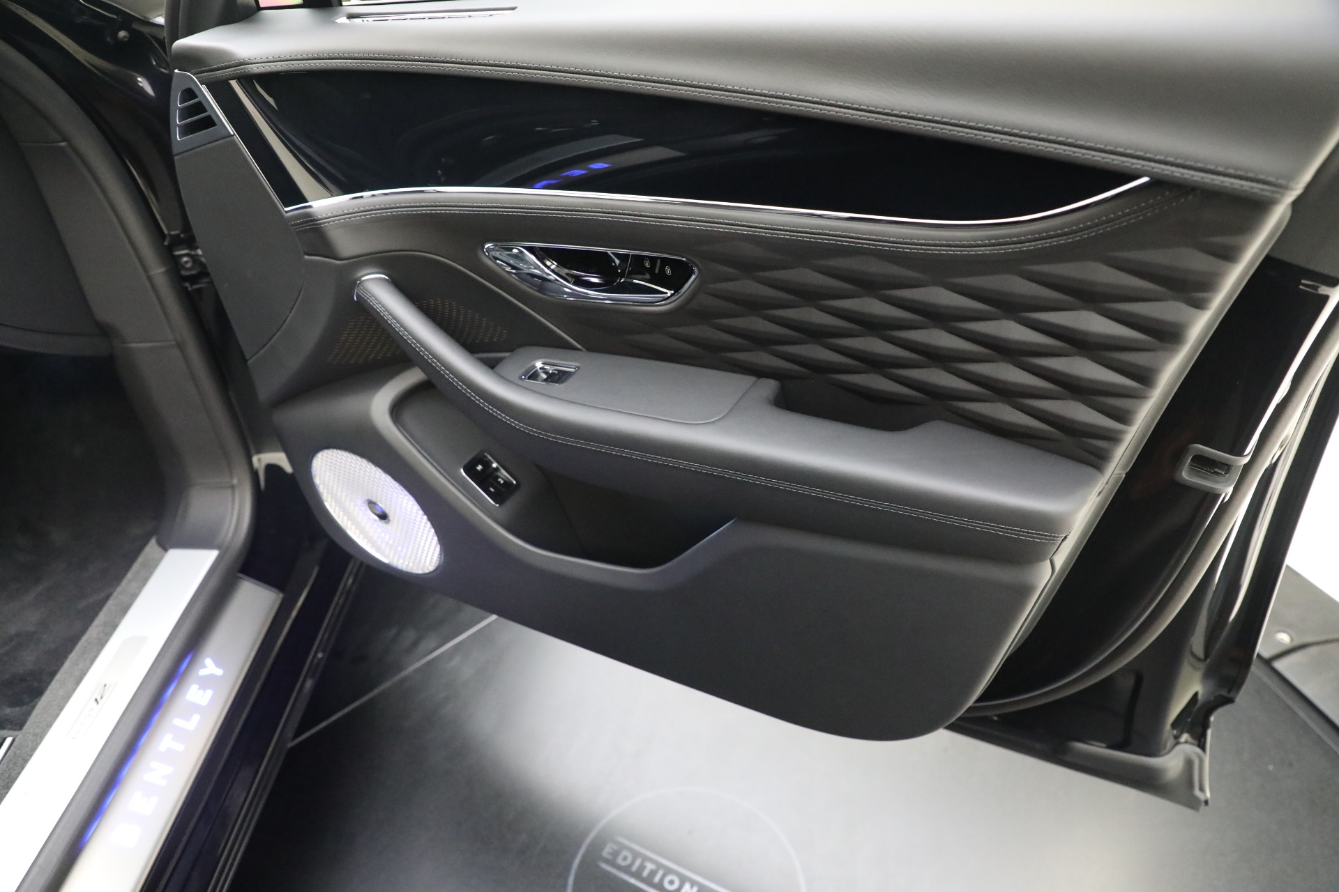 New-2024-Bentley-Flying-Spur-Speed-Edition-12
