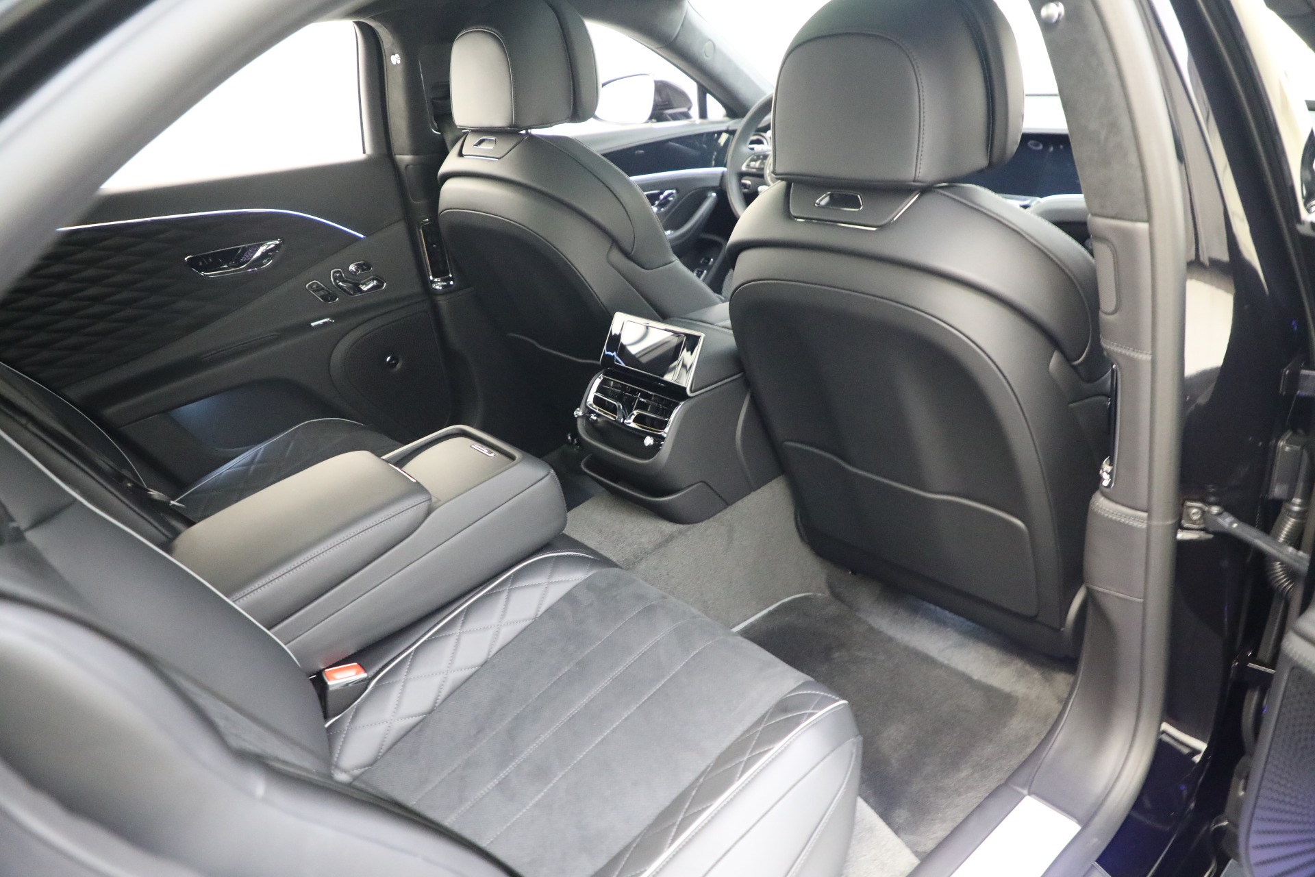 New-2024-Bentley-Flying-Spur-Speed-Edition-12