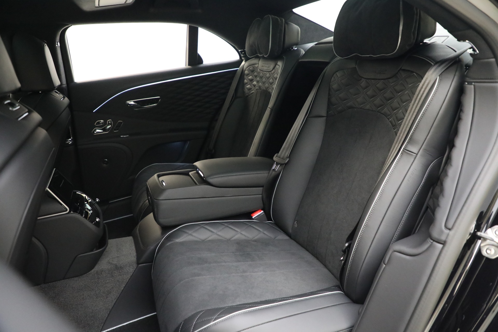 New-2024-Bentley-Flying-Spur-Speed-Edition-12