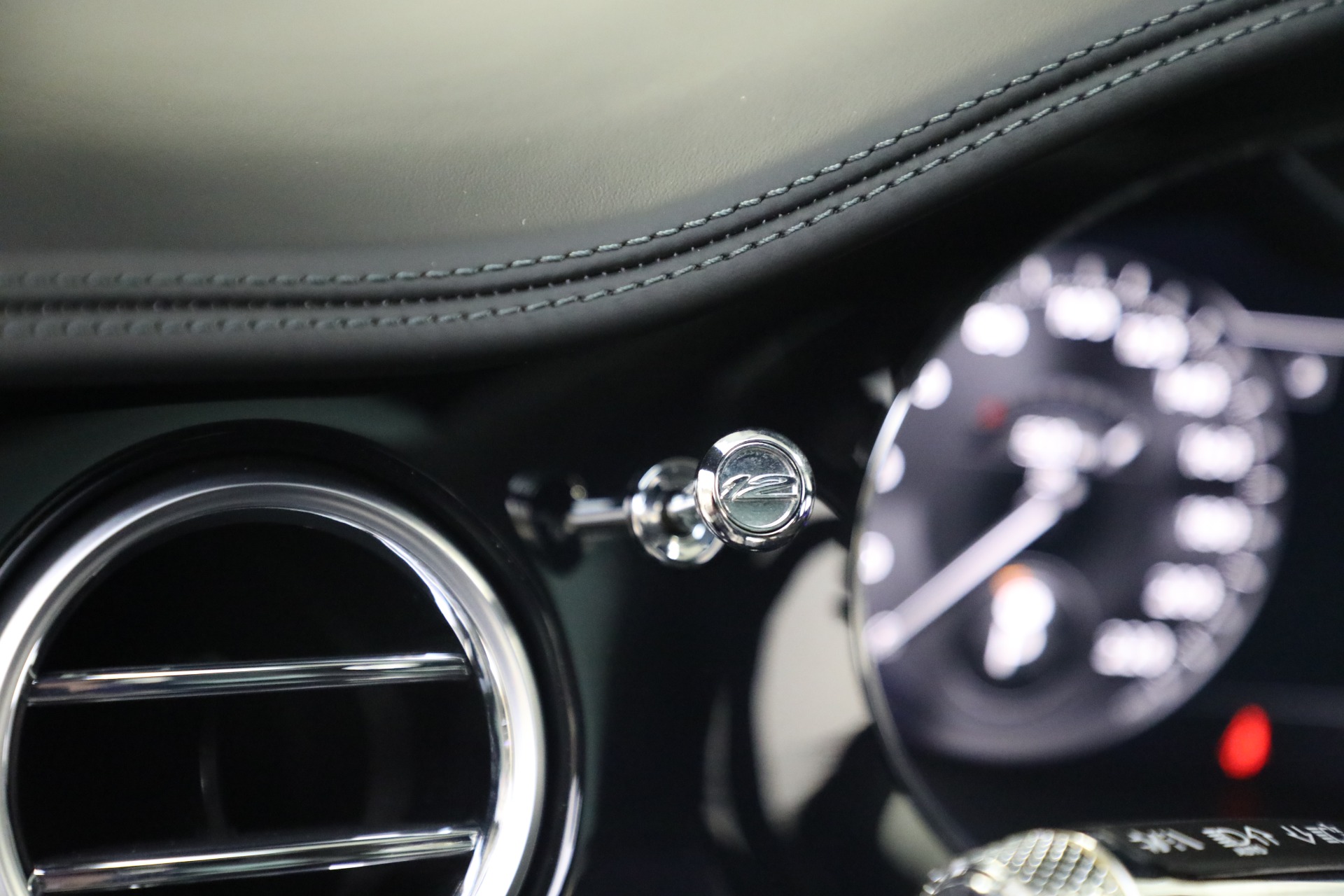 New-2024-Bentley-Flying-Spur-Speed-Edition-12