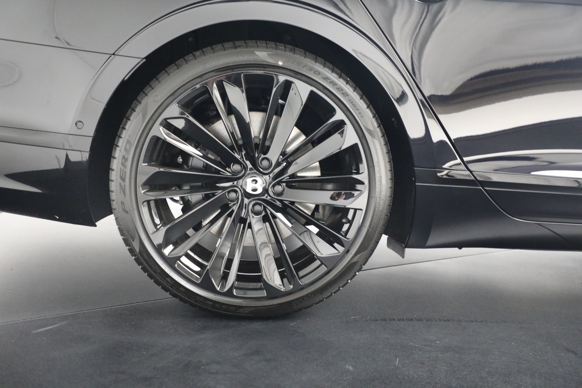 New-2024-Bentley-Flying-Spur-Speed-Edition-12
