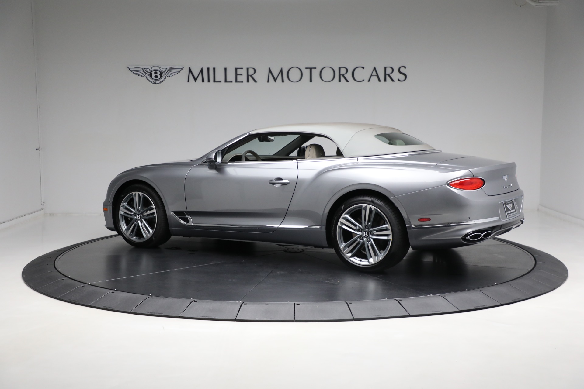 New-2024-Bentley-Continental-GTC-V8