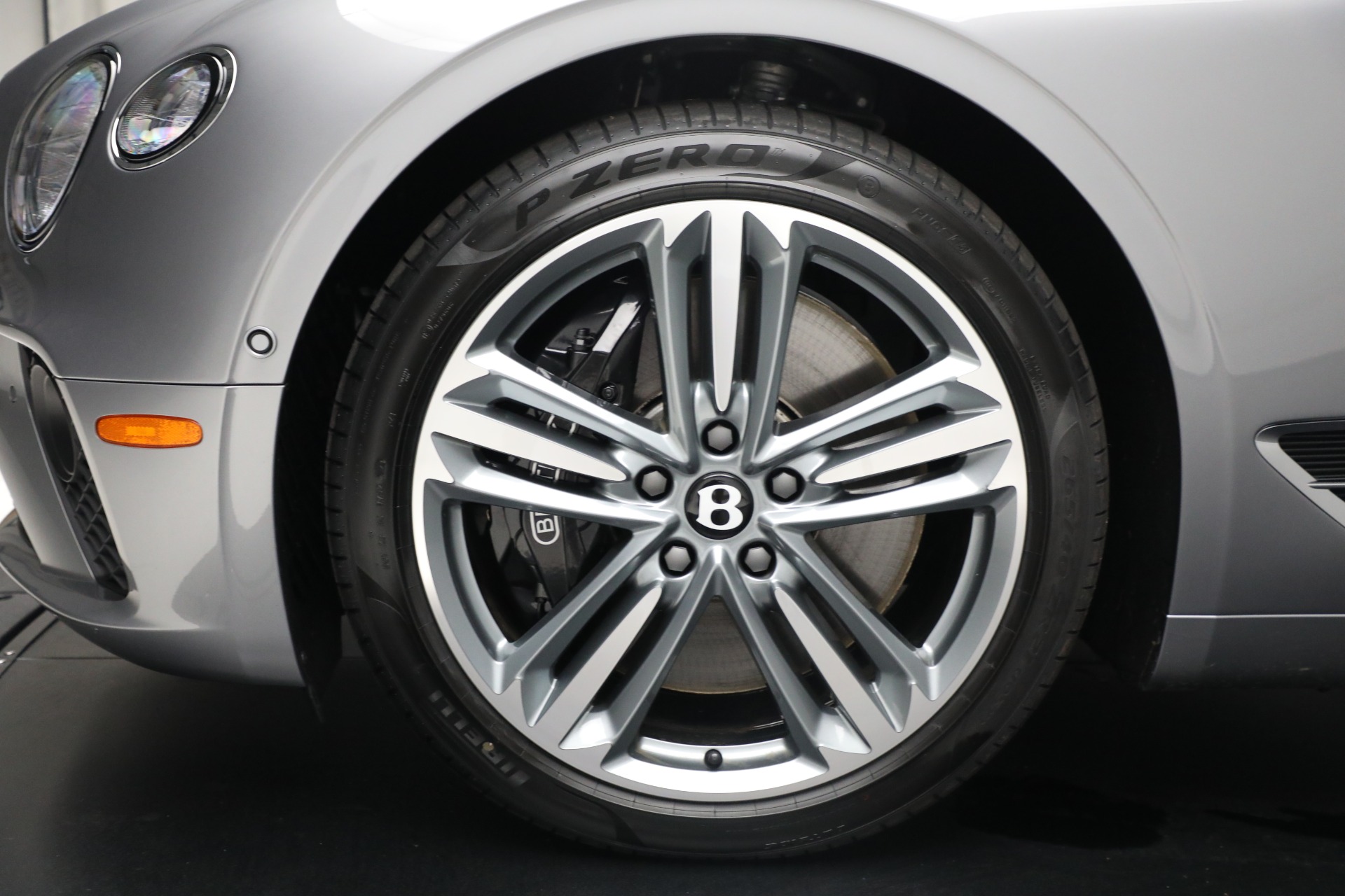 New-2024-Bentley-Continental-GTC-V8