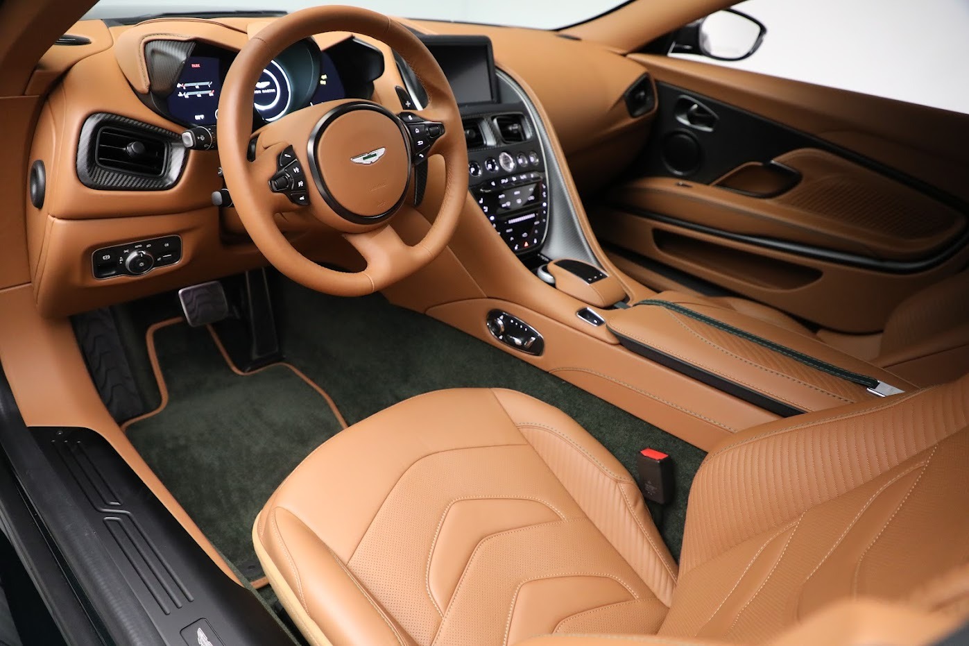 New-2023-Aston-Martin-DBS-770-Ultimate