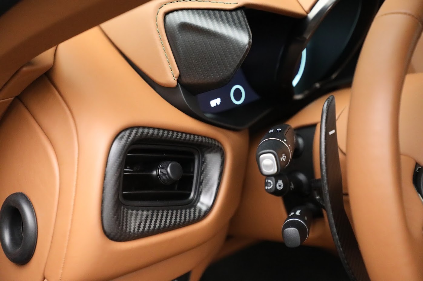 New-2023-Aston-Martin-DBS-770-Ultimate