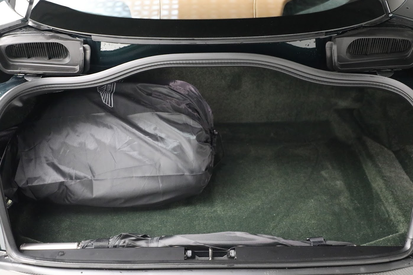 New-2023-Aston-Martin-DBS-770-Ultimate