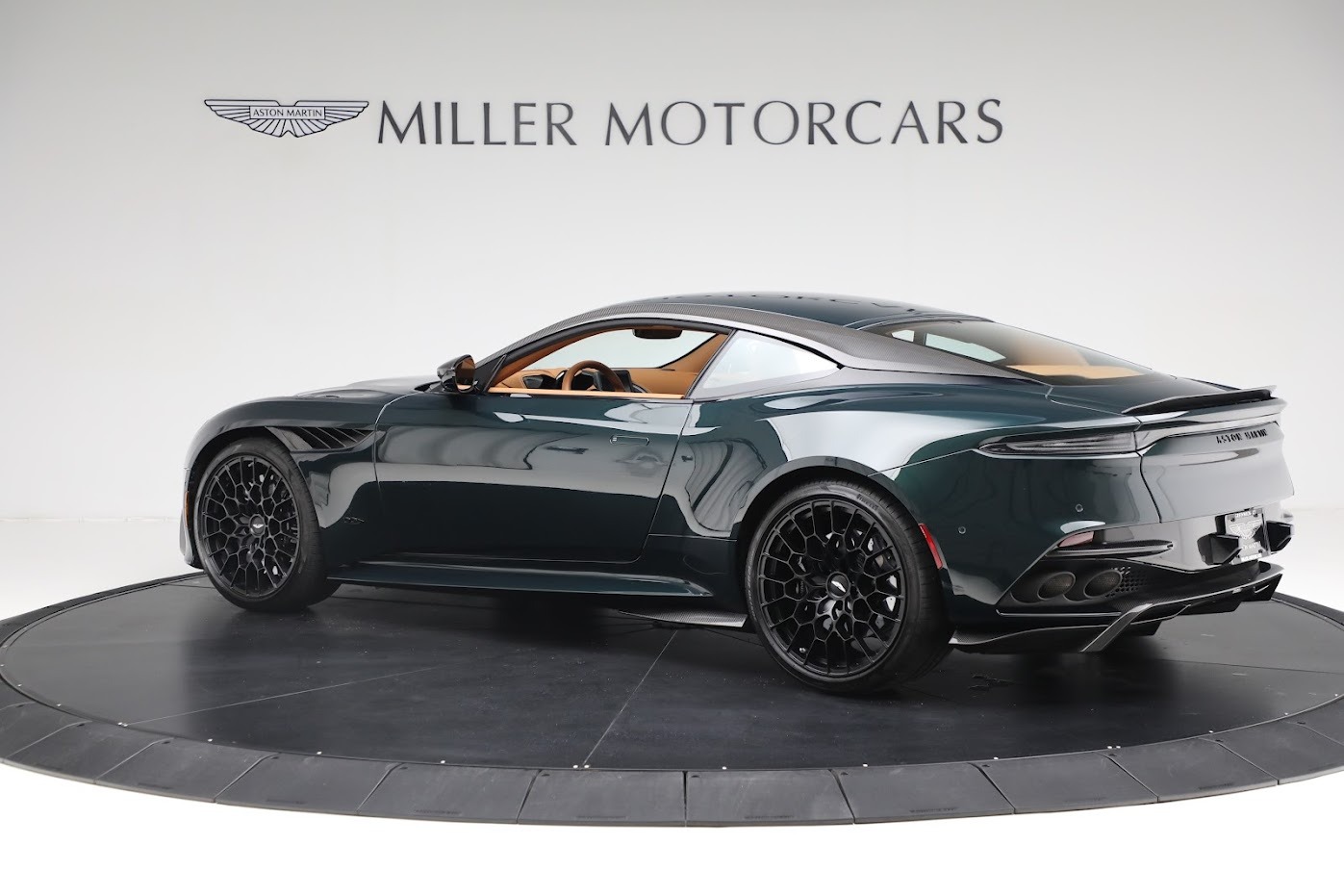 New-2023-Aston-Martin-DBS-770-Ultimate
