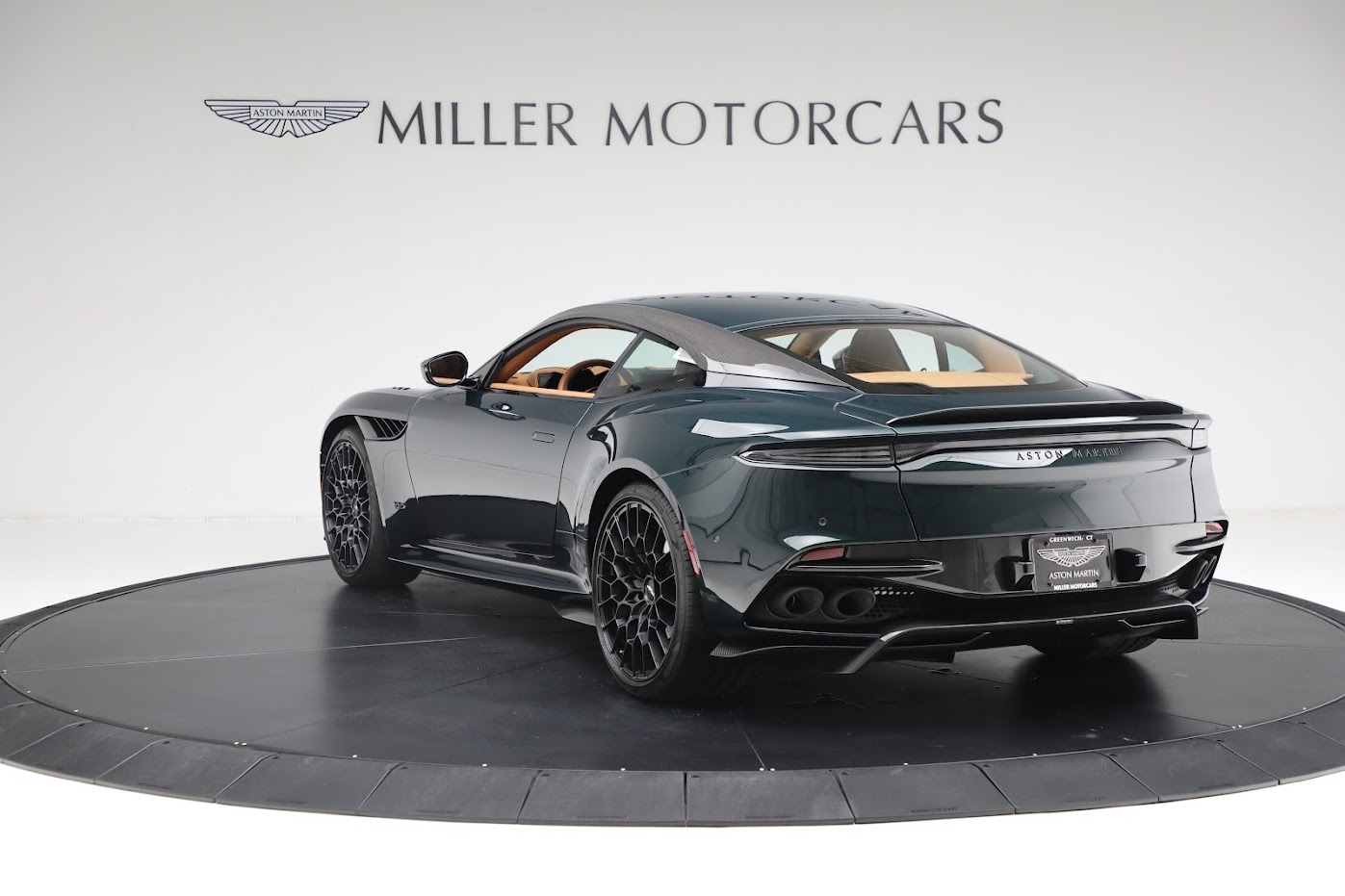 New-2023-Aston-Martin-DBS-770-Ultimate