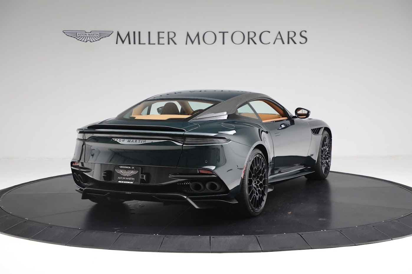 New-2023-Aston-Martin-DBS-770-Ultimate