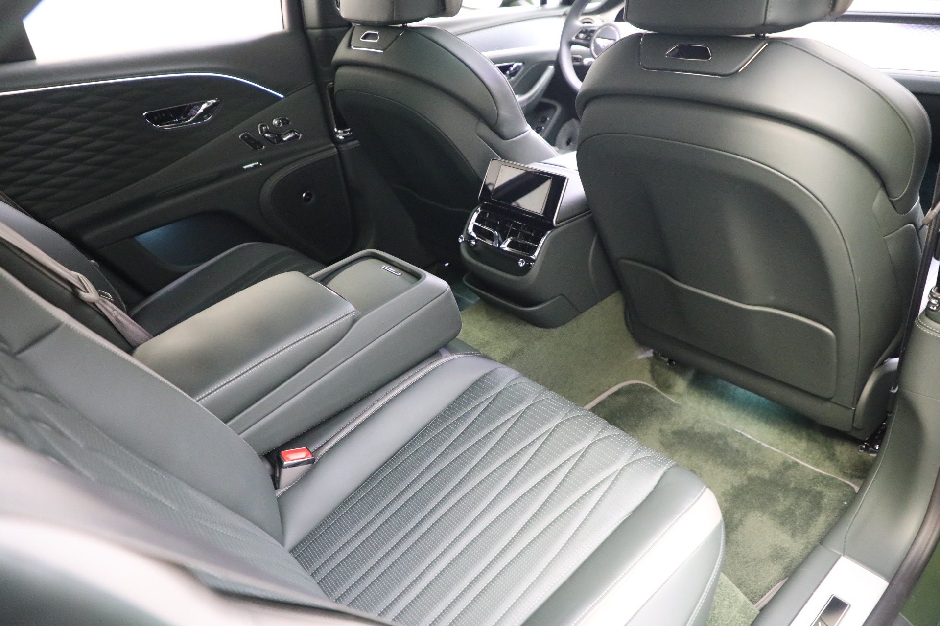 New-2023-Bentley-Flying-Spur-Speed