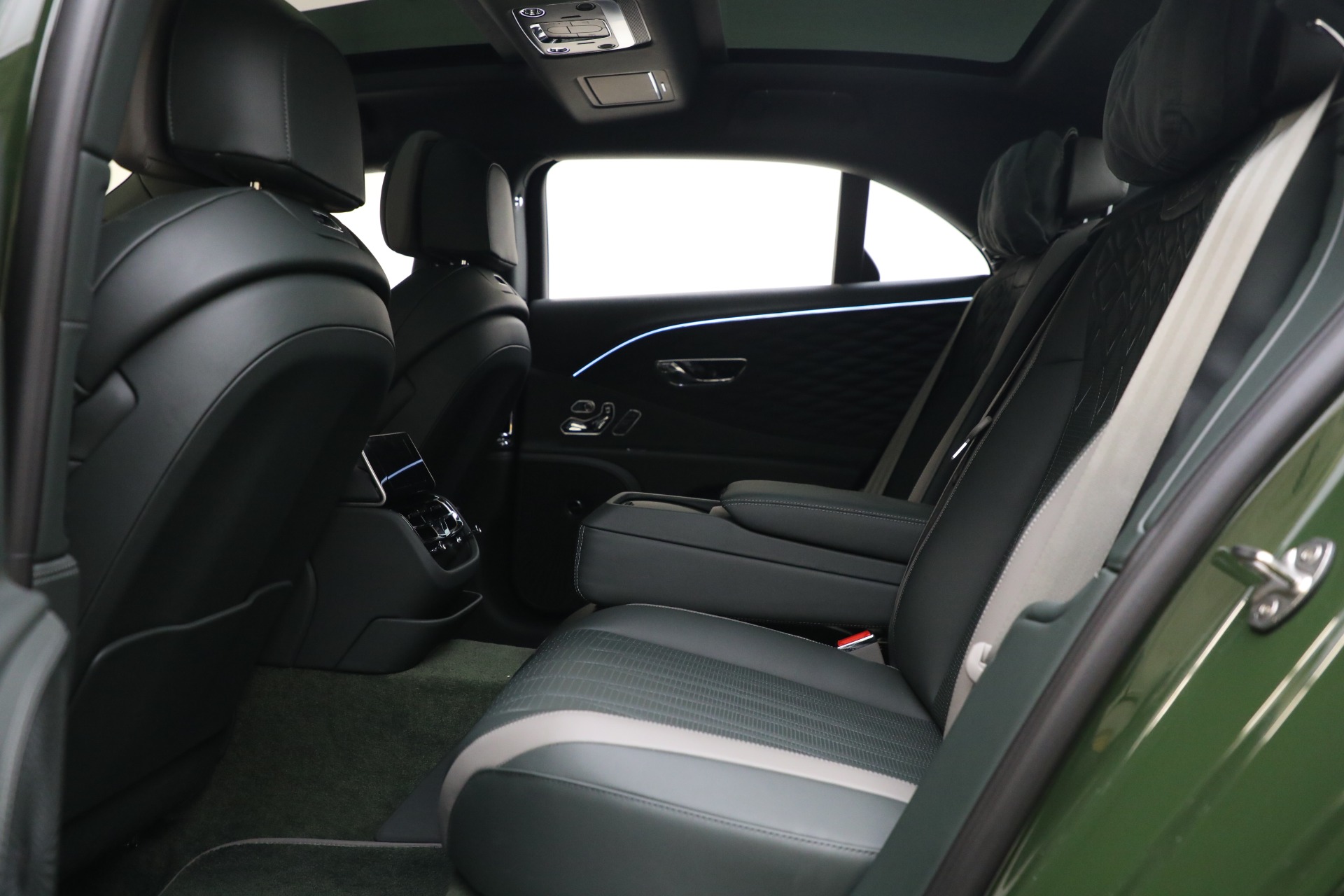 New-2023-Bentley-Flying-Spur-Speed