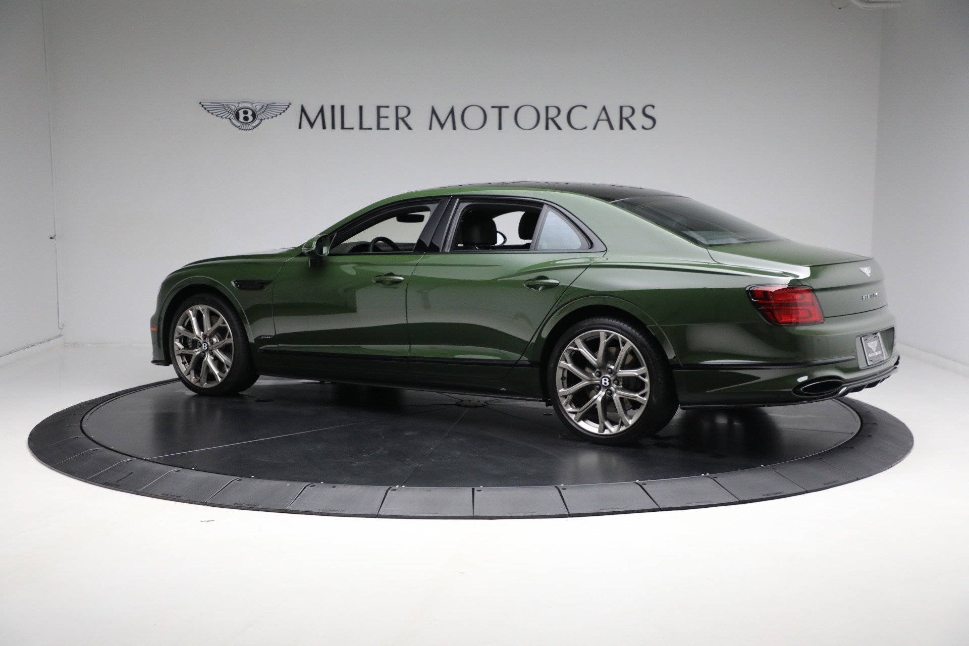 New-2023-Bentley-Flying-Spur-Speed