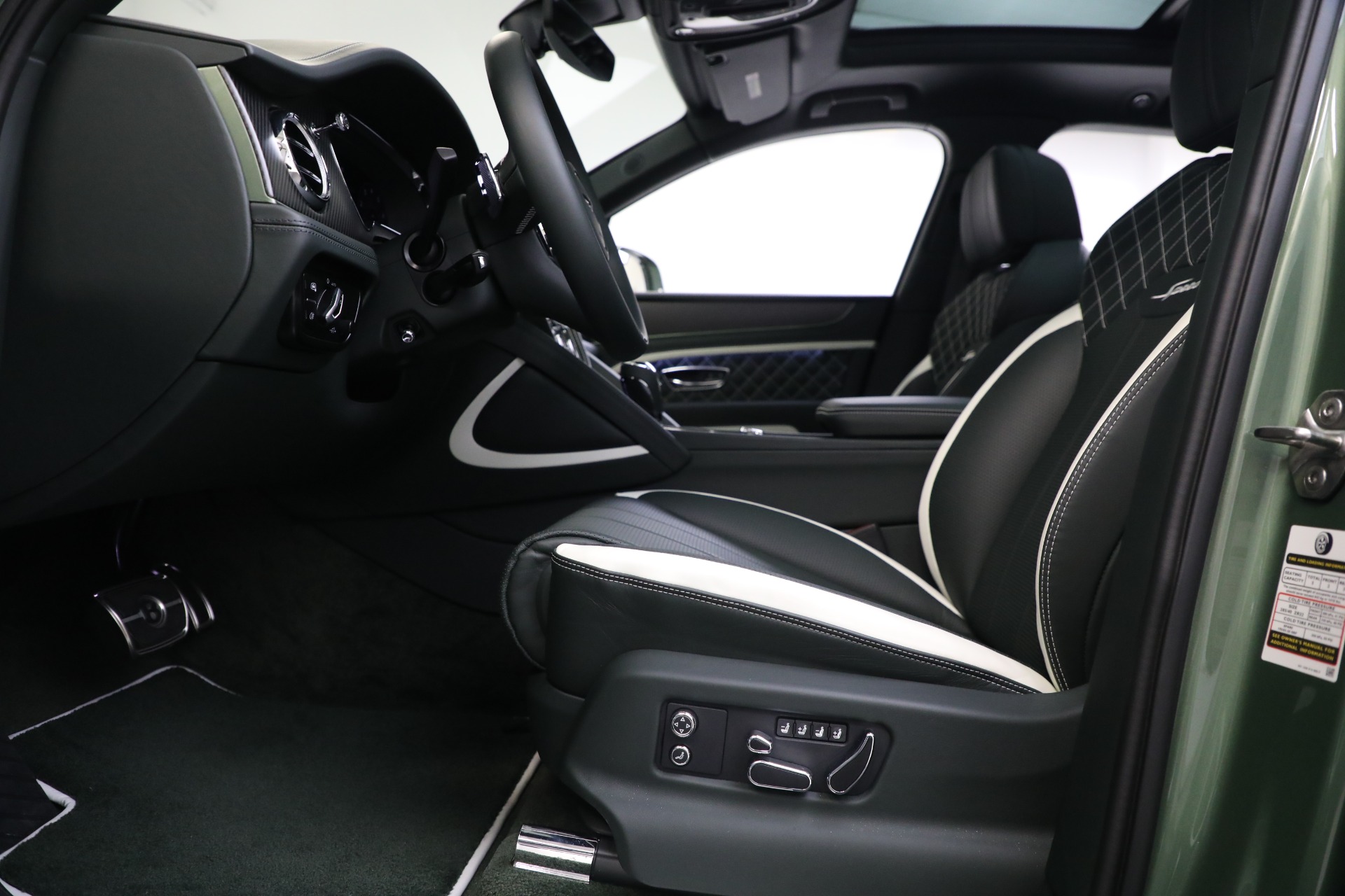 New-2023-Bentley-Bentayga-Speed