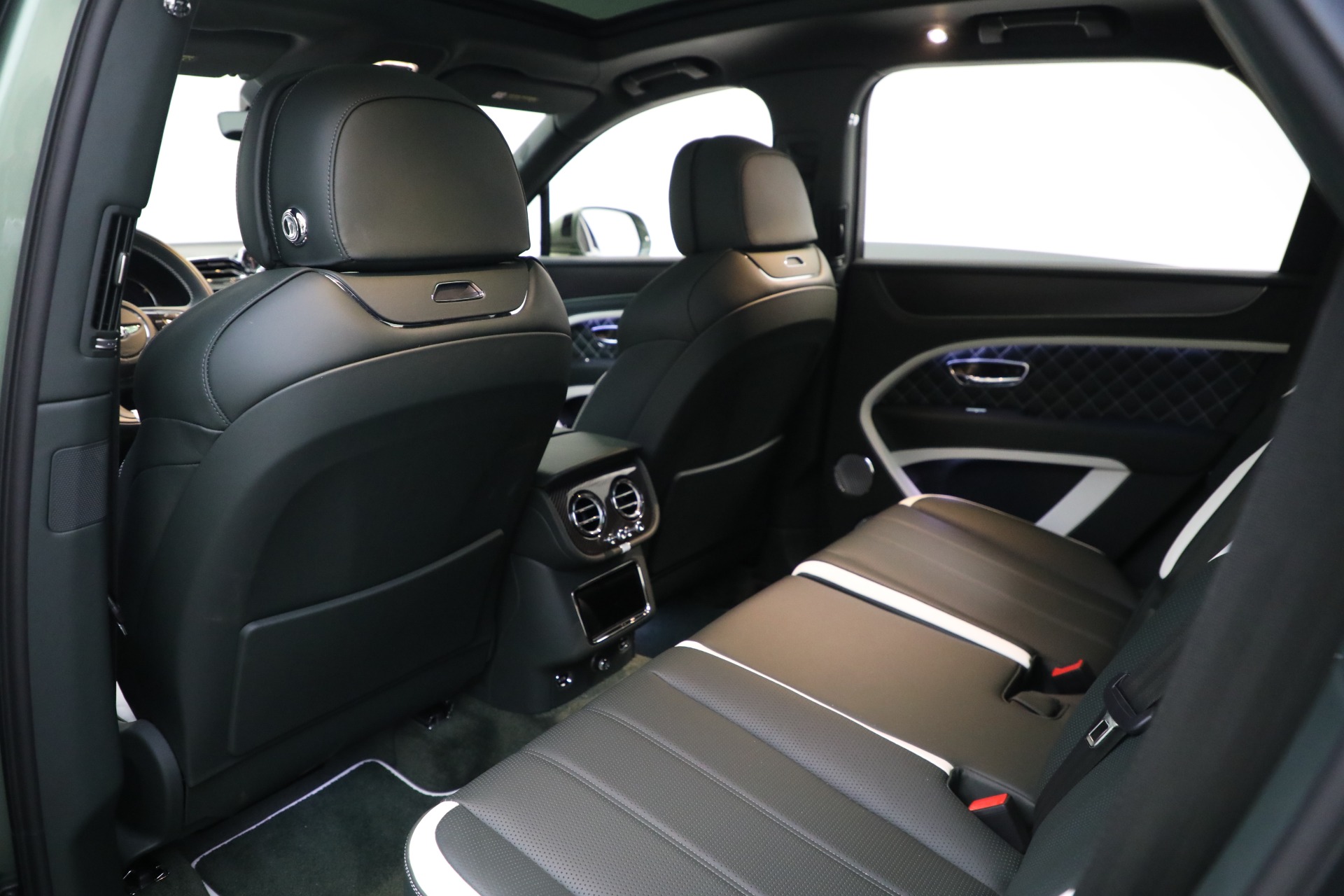 New-2023-Bentley-Bentayga-Speed