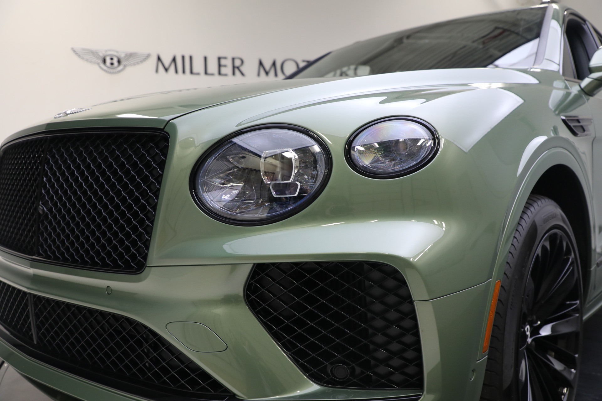 New-2023-Bentley-Bentayga-Speed